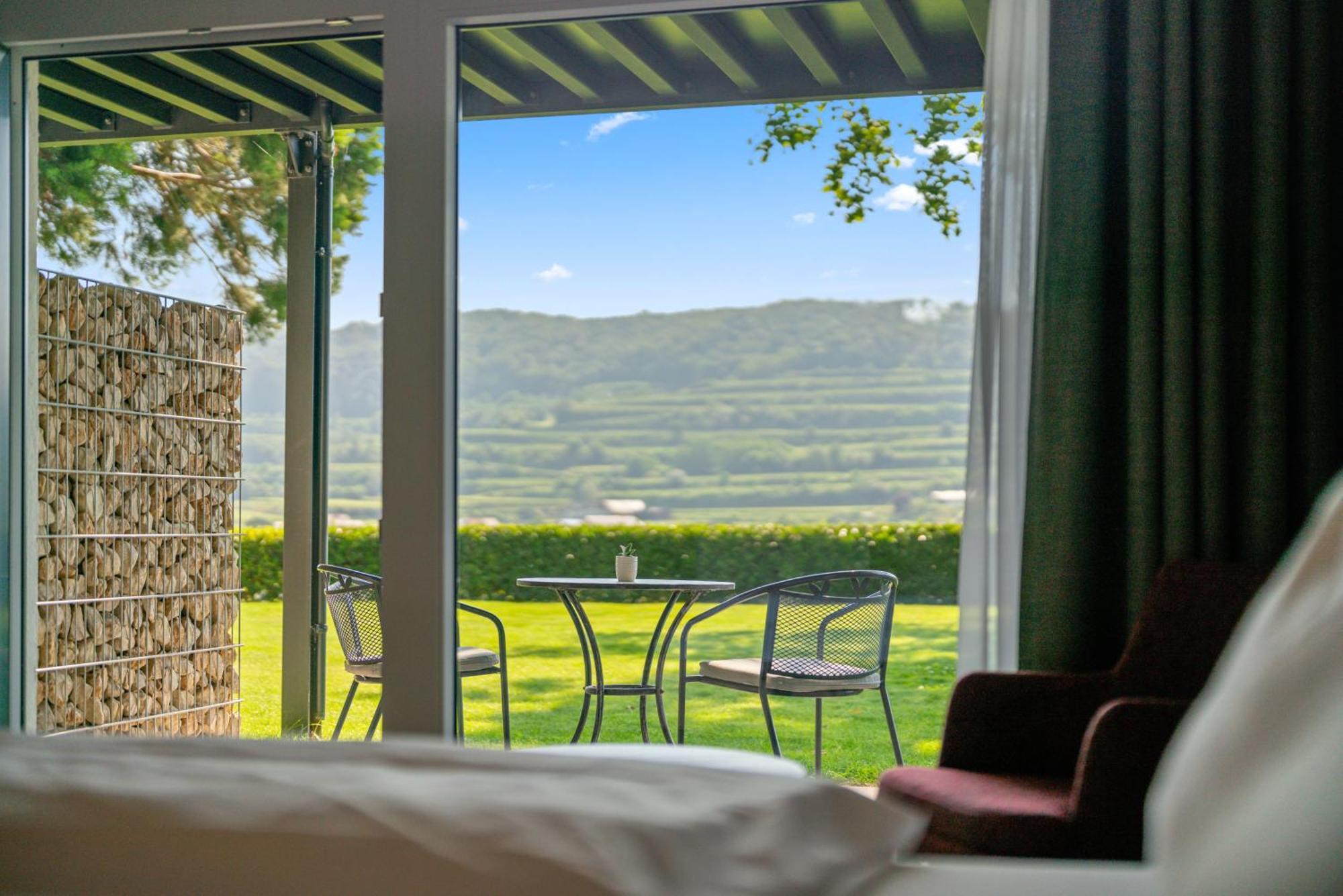 Koepfers Steinbuck Hotell Bischoffingen Exteriör bild